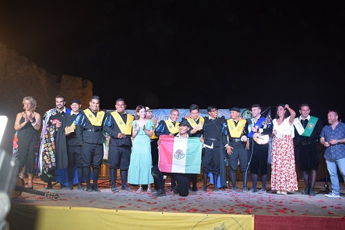 La Tuna Universitaria de Baja California (México) gana el XIII Certamen Internacional de Tunas «Villa de Lopera».