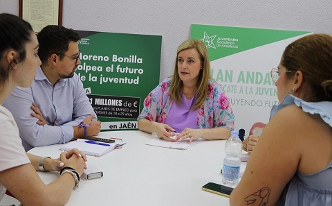 Pilar Lara: “El Plan de Juventud lleva el sello indiscutible del PSOE y viene a reafirmar nuestro compromiso con los jóvenes de Jaén”.
