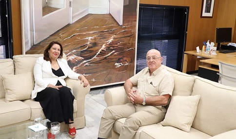 La consejera de Agricultura anima al sector a participar de forma activa en el PERTE del agua.