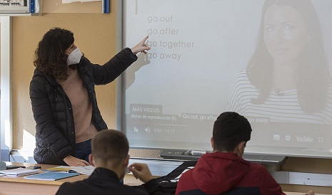 La red andaluza de centros públicos bilingües crece el próximo curso hasta los 1.250 colegios e institutos.