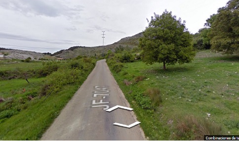 Fallece un hombre tras la salida de vía del turismo que conducía en Santiago-Pontones.