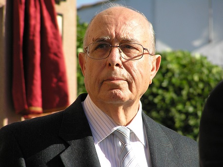 Fallece el escultor Miguel Peinado.