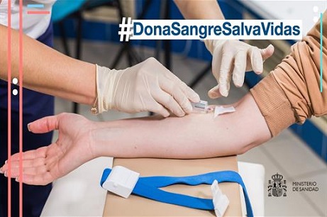 El Ministerio de Sanidad hace un llamamiento a la población para que acuda a donar sangre.