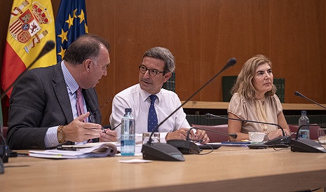 Andalucía pide al Gobierno consensuar con las CCAA las medidas de ahorro y eficiencia energética.