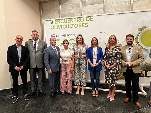 Soledad Aranda destaca el impulso tecnológico de la olivicultura para elaborar aceite de calidad.