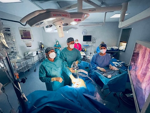 El Hospital de Jaén incorpora un nuevo sistema de iluminación y grabación quirúrgica.