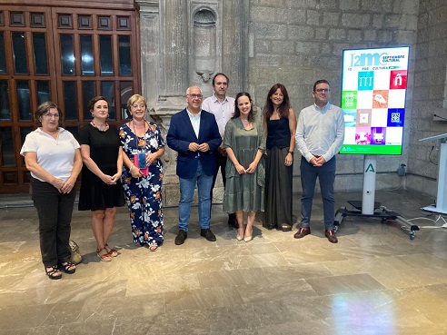 El delegado del Gobierno, Jesús Estrella, presenta las actividades del «Septiembre Cultural».