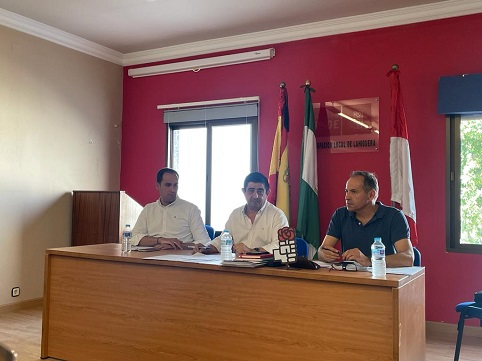 Francisco Reyes: «Los ayuntamientos de la comarca de la Campiña contarán con casi 3 millones de euros más gracias al Gobierno de España».