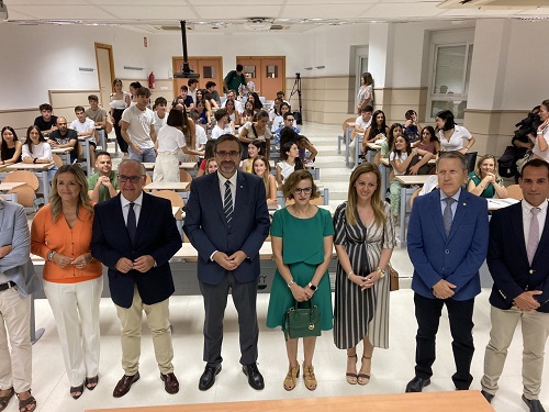Comienzan el curso 60 alumnos que conforman la primera promoción del Grado de Medicina en Jaén.