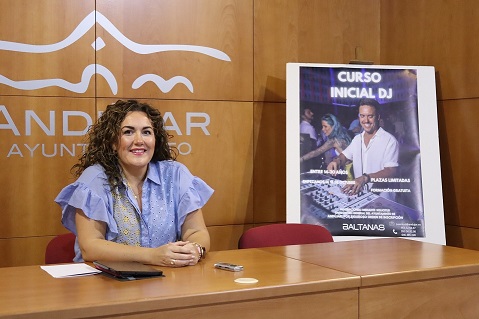 El Ayuntamiento de Andújar pone en marcha un nuevo curso de Dj para jóvenes.