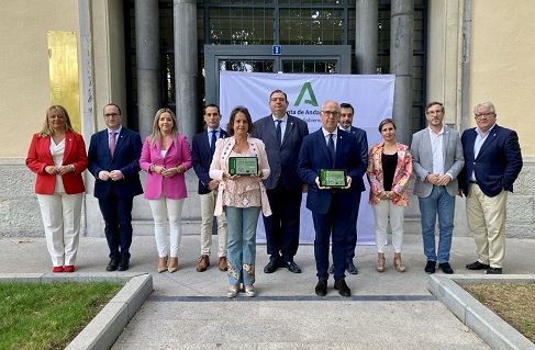 Catalina García: “El 2023 va a ser el año de la revitalización del Sistema Sanitario de Andalucía”.