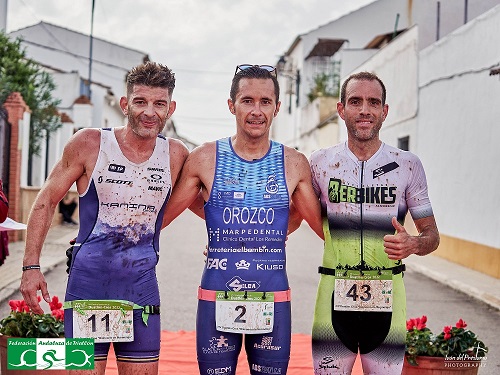 José Manuel Orozco y Rocío Espada se alzan con la victoria en el XIV Duatlón Cros Balneario de Marmolejo.