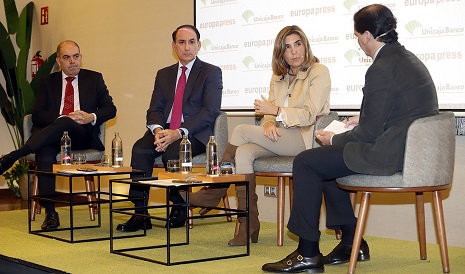 Rocío Blanco anuncia que las ayudas al empleo estable estarán pagadas el 15 de enero.