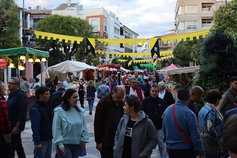 Andújar acoge el Mercado Medieval para el disfrute de los asistentes y la dinamización del comercio.