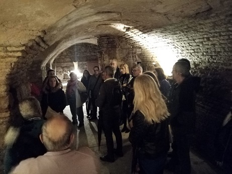 Las XIV Jornadas de Patrimonio de Andújar sumergen a la ciudadanía en los pasadizos subterráneos de la ciudad.