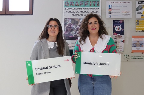 El Ayuntamiento de Andújar recibe la distinción de “Municipio Joven”.