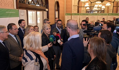 Más de 217.000 solicitudes recibidas para el cheque escolar de 100 euros.