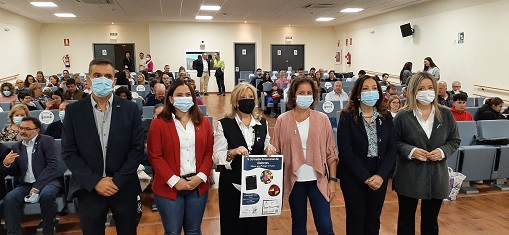 La subdelegada señala el compromiso del Gobierno de España por mejorar la calidad de vida de las personas con diabetes.