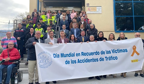 La subdelegada reclama que “toda la sociedad ponga de su parte para conseguir un país sin muertes en la carretera”.