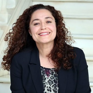 Por Andalucía advierte que las derivaciones a clínicas sanitarias privadas se multiplican en los PJA y afea a Moreno Bonilla que «insista en debilitar la sanidad pública».