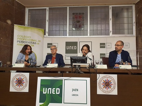 El anonimato en las redes sociales y la opacidad de los algoritmos, a debate.