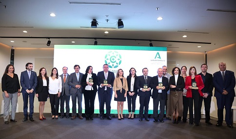 La Junta apoyará al comercio con ayudas para adaptarse al plan de ahorro energético.