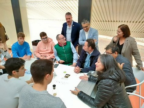 Un ‘Café con Ciencia’ abre el programa de actividades de la Semana de la Ciencia de la UJA en el Campus Científico-Tecnológico de Linares.