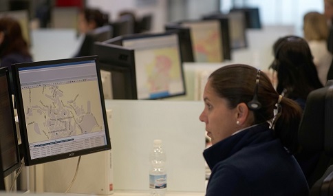Rescatadas dos personas cuyo vehículo había quedado atrapado en un arroyo en Castellar (Jaén).