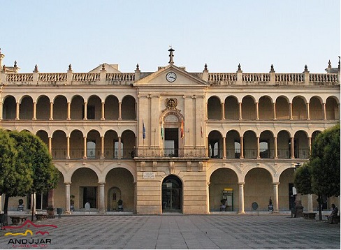 La concejalía de Comunicación del Ayuntamiento de Andújar detalla los puntos del primer Pleno ordinario de 2023.