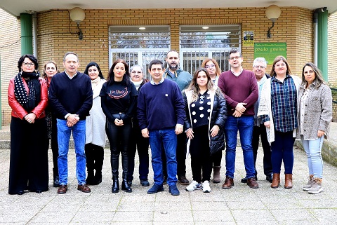 Reyes denuncia el “afán” del Gobierno de Moreno Bonilla de “privatizar los servicios públicos fundamentales”.