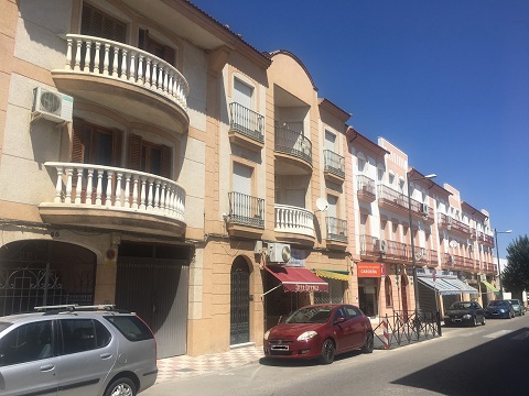 La práctica totalidad de las entidades financieras suscriben los Códigos de Buenas Prácticas para aliviar la carga hipotecaria de más de un millón de hogares.