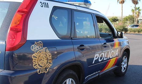 La Policía Nacional detiene en Jaén a un joven por robar en 20 vehículos esta madrugada.