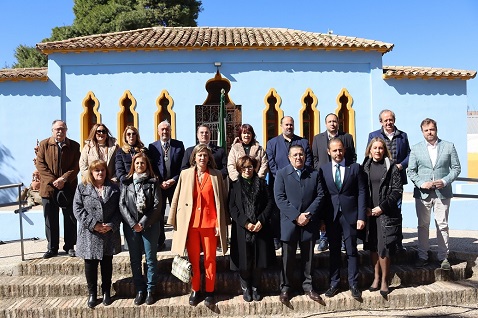 El alcalde de Andújar aboga por “la unión y la lealtad para la consecución de objetivos comunes” durante la celebración del Día de Andalucía.