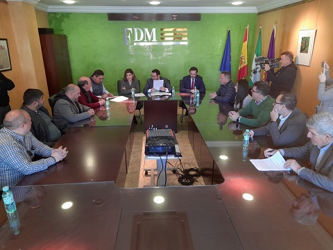 Rocío Blanco aplaude la firma del Convenio del Metal en Jaén, que mejora el empleo y fortalece el sector tras una ágil negociación y un gran consenso.