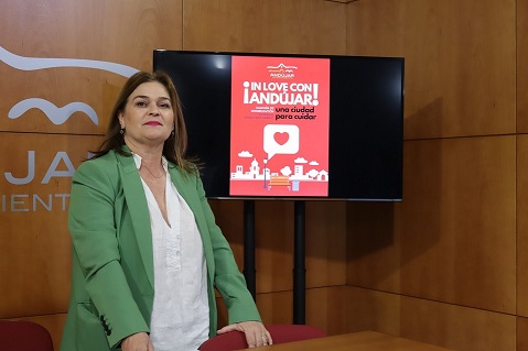 El Ayuntamiento de Andújar lanza una campaña de sensibilización contra el vandalismo en el mobiliario urbano.