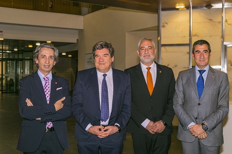 El ministro de Inclusión, Seguridad Social y Migraciones aborda la reforma de pensiones invitado por el Colegio de Economistas de Jaén.