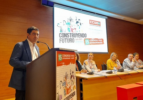 Reyes subraya el papel de CC OO en la consecución de derechos laborales en España.