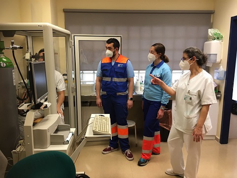 El Hospital de Andújar forma a enfermeros en la realización de espirometrías.