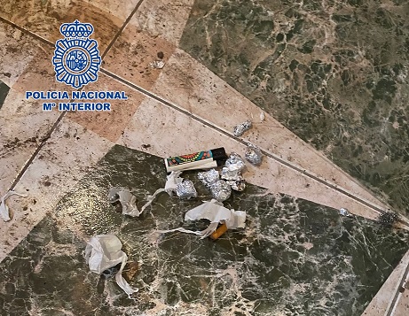 La Policía Nacional desmantela un punto de droga muy activo en Linares.