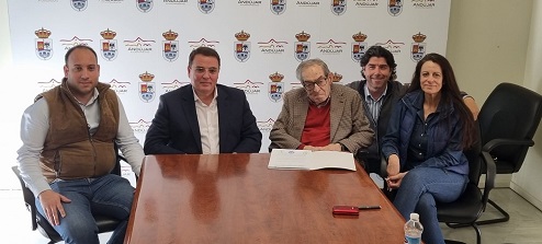 La Cámara de Comercio y el Ayuntamiento de Andújar renuevan su colaboración para el desarrollo de iniciativas empresariales.