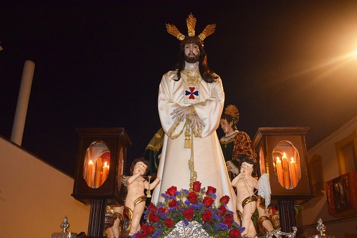 La procesión de San Juan, Nuestro Señor Cautivo y Ntra Sra de la Esperanza en el Jueves Santo de Lopera.