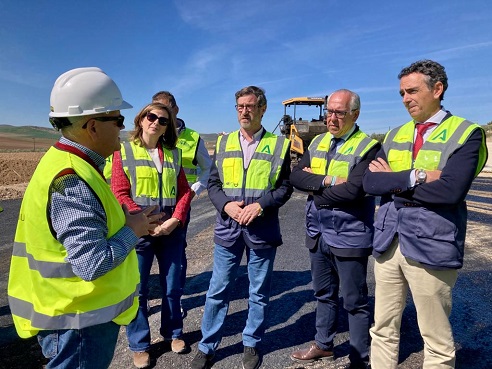 Avanzan las obras del nuevo enlace de Geolit con la A-44 en las que la Junta invierte 6 millones.