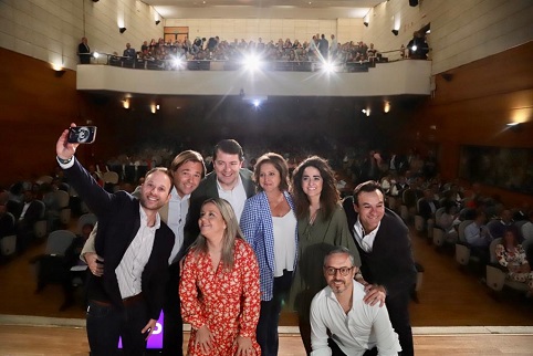 Erik Domínguez: “Solo pueden los que creen que pueden y yo creo que entre todos pintaremos de azul libertad la provincia el próximo 28 de mayo”.