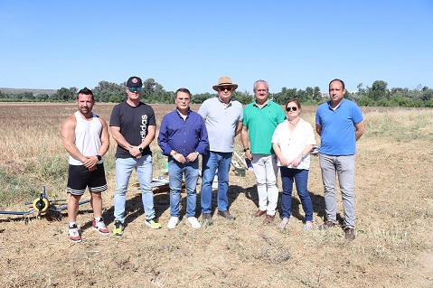 El Ayuntamiento pone a disposición un terreno de prácticas para el Club de Aeromodelismo de Andújar.