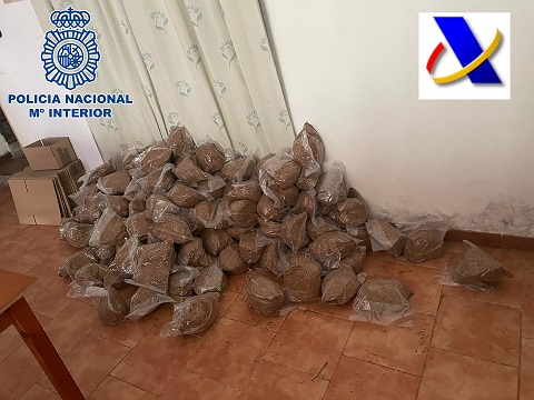 La Policía Nacional desarticula una Organización Criminal dedicada al contrabando de tabaco.