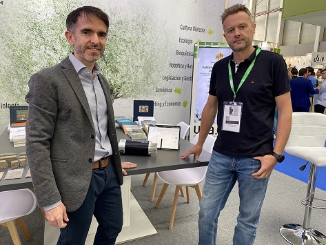 Investigadores de la UJA desarrollan un dispositivo portátil para la clasificación de aceites de oliva y detección de adulteraciones.