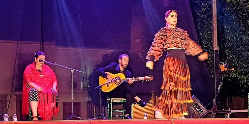 El Circuito de Peñas Flamencas «A la verde oliva» tuvo su parada en Villanueva de la Reina.