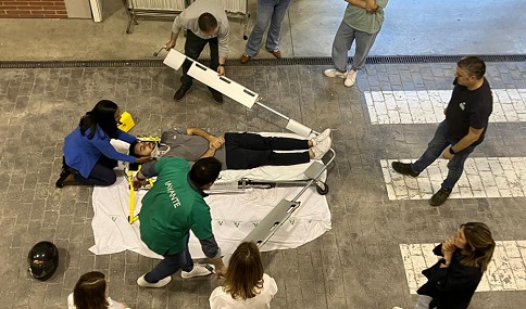 Andalucía forma a 400 médicos de Atención Primaria en la asistencia a patologías urgentes.