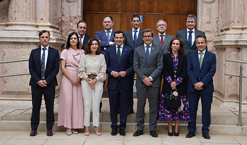 Más de 72.200 pymes y autónomos solicitan las ayudas por sobrecoste energético.