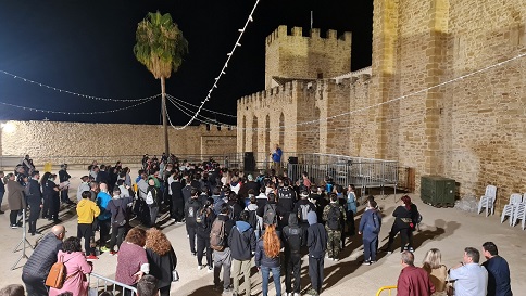 Cerca de 200 personas participan como superviviente en la I Survival Zombie de Lopera.